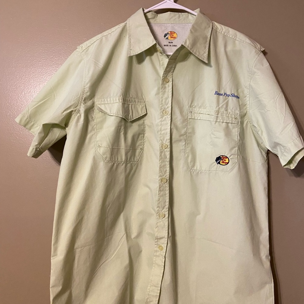 Bass Pro Mint Green Button Up Size M
